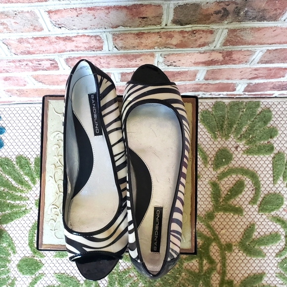 Black & Cream Zebra Print Open-Toe Shoe - Picture 4 of 4
